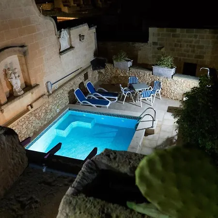 Prickly Pear Holiday No.1 San Lawrenz