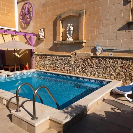 بيت للعطل Prickly Pear Holiday No.1 *