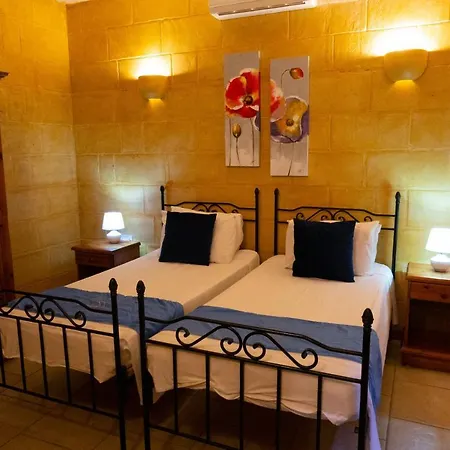 Prickly Pear Holiday No.1 سان لاورينْتْسْ