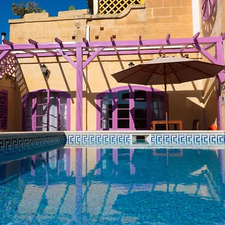 Prickly Pear Holiday No.1 * سان لاورينْتْسْ