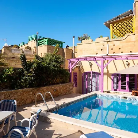 Prickly Pear Holiday No.1 * سان لاورينْتْسْ