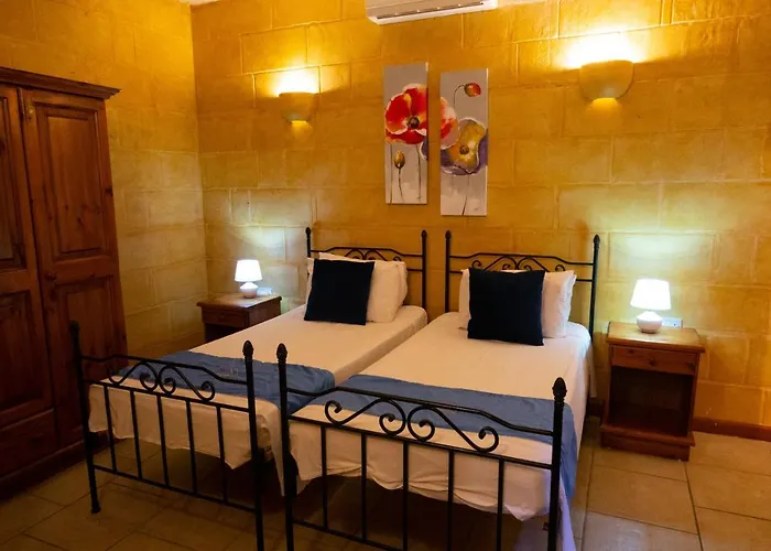 Prickly Pear Holiday No.1 San Lawrenz