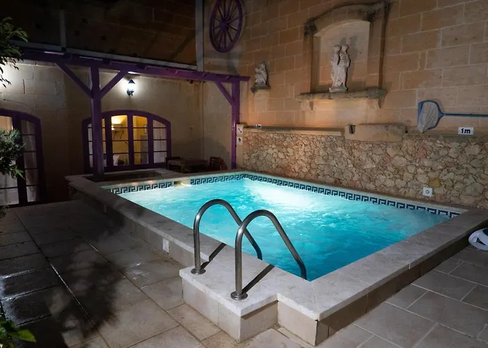 Prickly Pear Holiday No.1 San Lawrenz