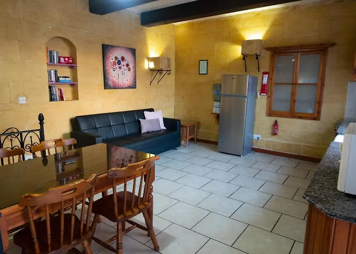 Prickly Pear Holiday No.1 San Lawrenz