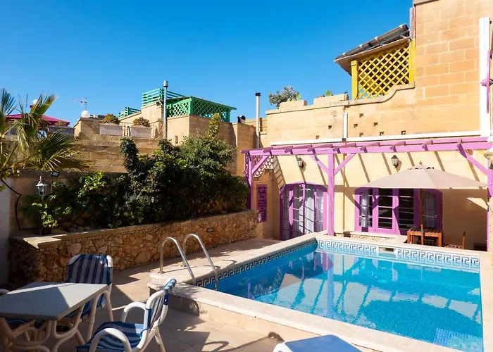 Prickly Pear Holiday No.1 * San Lawrenz