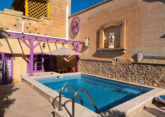 Prickly Pear Holiday No.1 * San Lawrenz